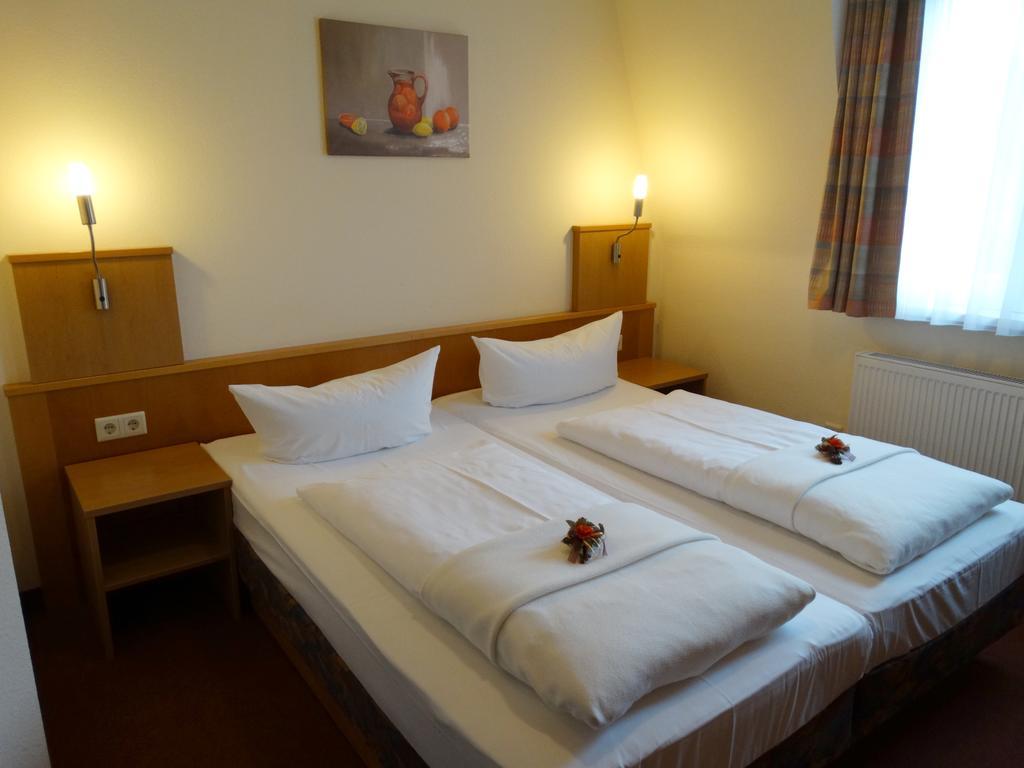 Hotel Sonne - Haus 2 Idstein Habitación foto