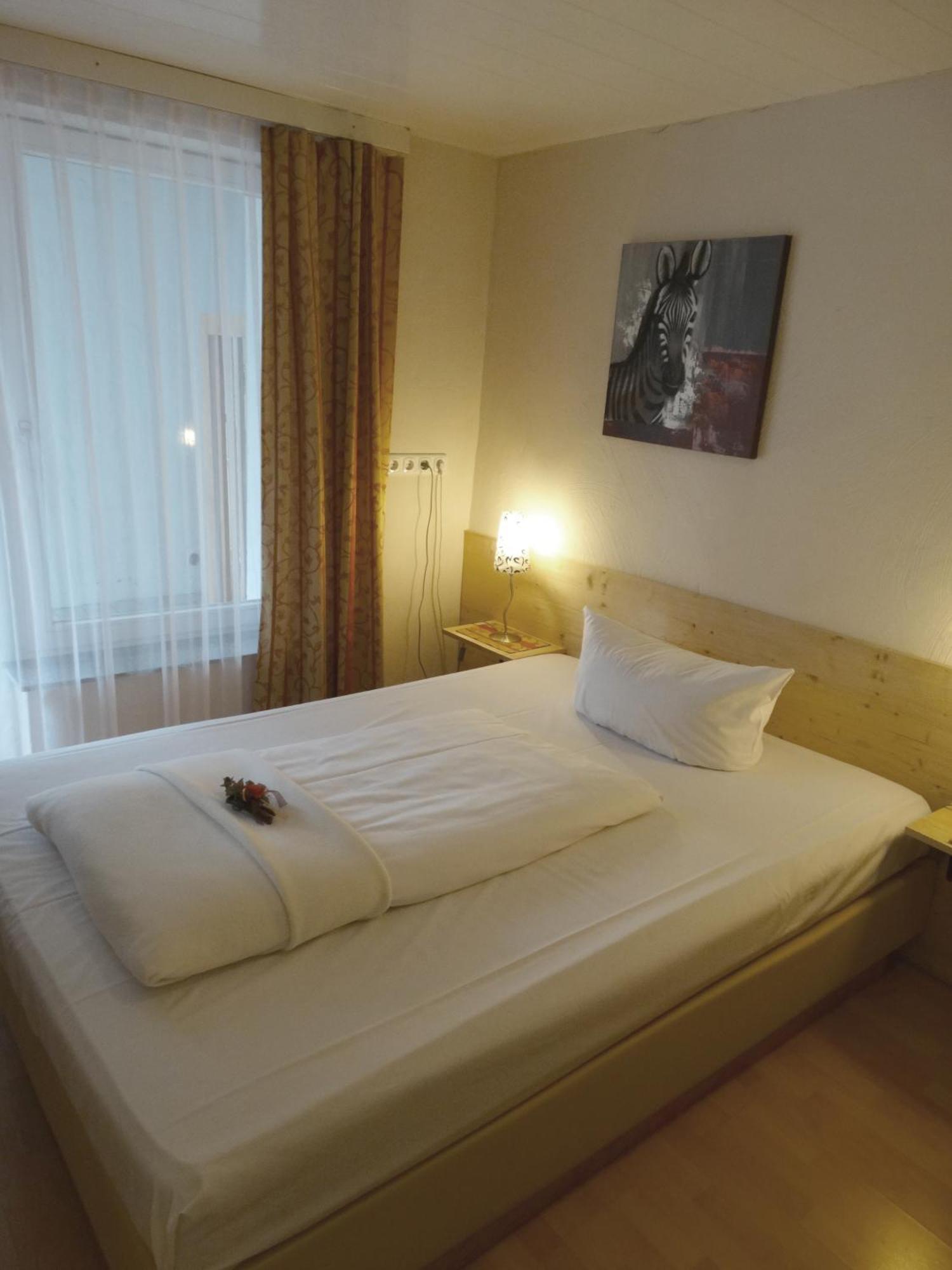 Hotel Sonne - Haus 2 Idstein Habitación foto